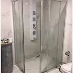 Hotel Karikatuer Bi