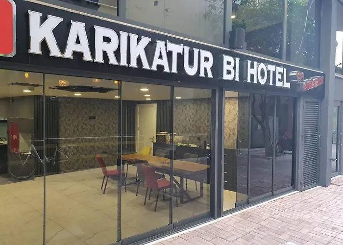Hotel Karikatuer Bi