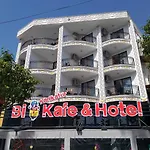 Karikatuer Bi Ξενοδοχείο 4*