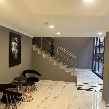 Otel Karikatür Bi