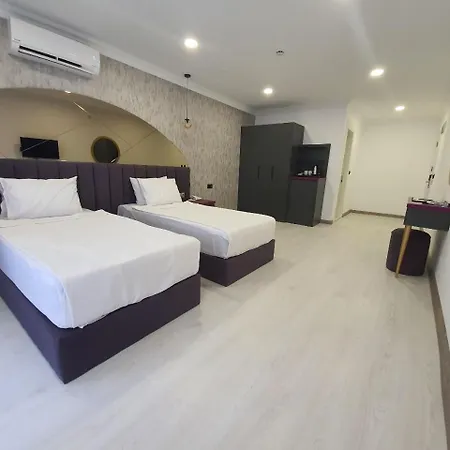 Karikatür Bi Otel Alanya