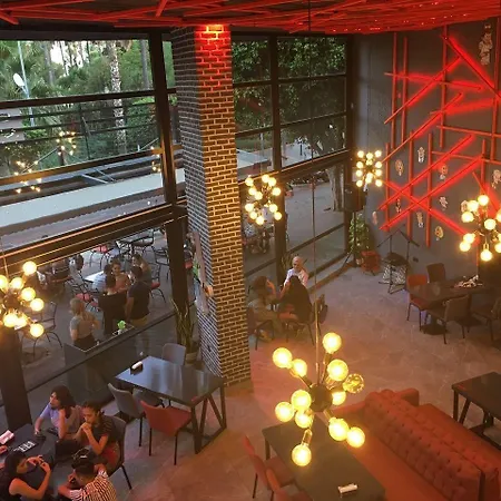 Szálloda Karikatuer Bi Alanya