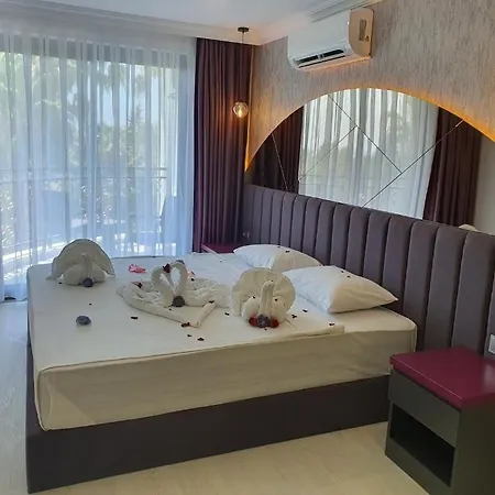 Karikatuer Bi 4* Alanya